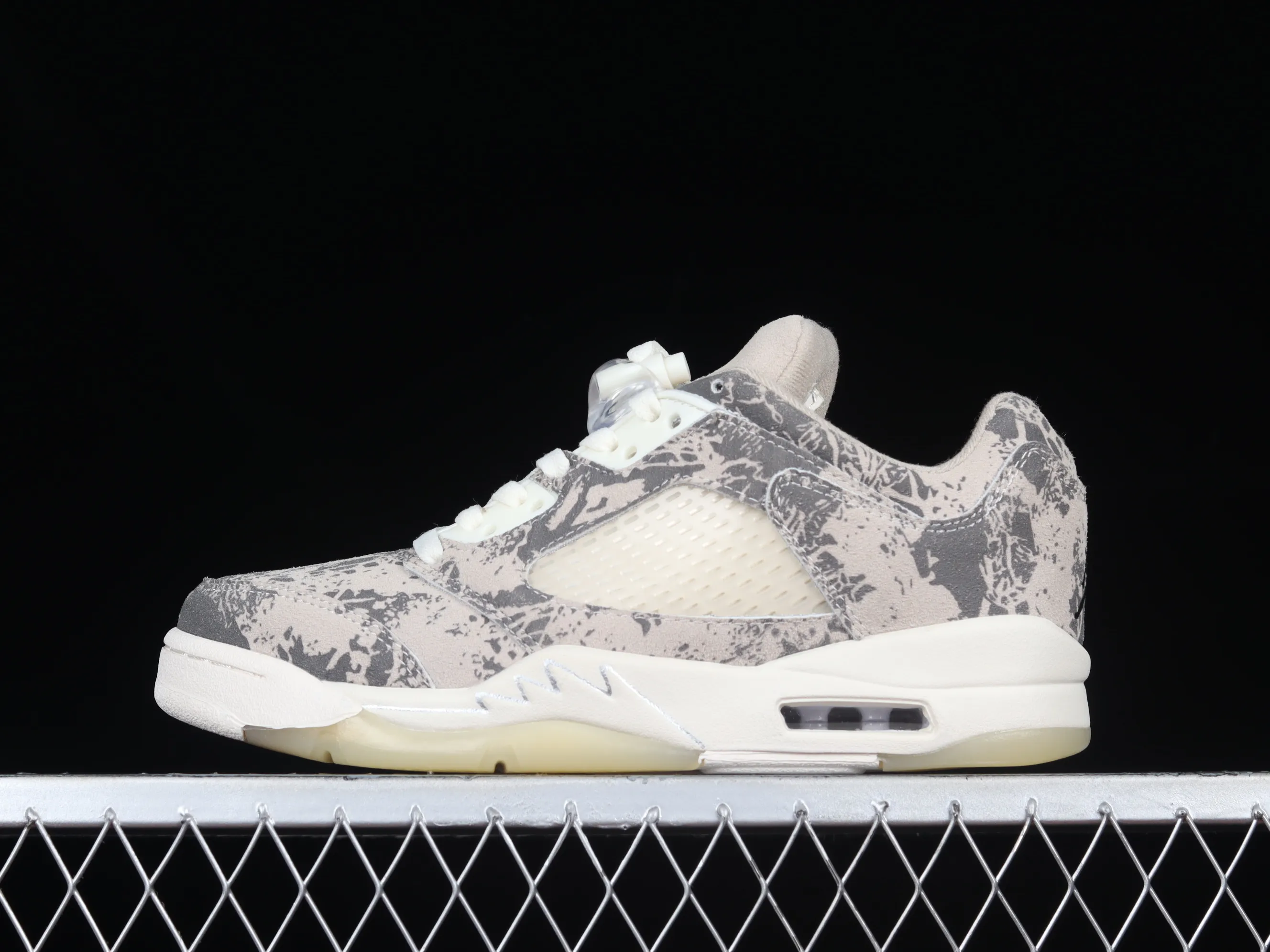All categories Air Jordan Jordan series basketball shoes Air Jordan 5 Air Jordan 5 Low "Expression" AJ5 Joe 5 suede white low-top basketball shoes DA8016-100
